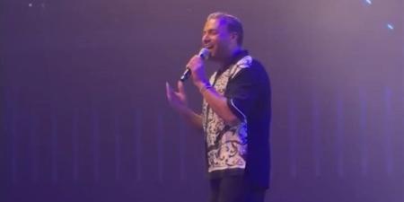 بعد أزمة أغنية "أنا"، طرح إعلان حفل رامي صبري في الكويت (فيديو) - تواصل نيوز