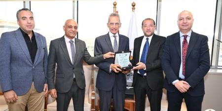 كاشفا عن أبرز القوانين، تفاصيل لقاء وزير المجالس النيابية مع المحررين البرلمانيين - تواصل نيوز