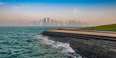 الأرصاد القطرية: طقس رطب وغبار عالق يتحول إلى ضباب خفيف الليلة - تواصل نيوز