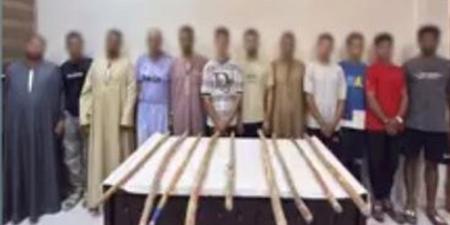 ضبط 11 شخصا و9 عصي خشبية، خلاف على رغيف عيش ينتهي بمشاجرة أمام مخبز بالمنيا - تواصل نيوز