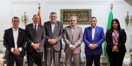 اللواء نبيل حسب الله يدعو رجال الأعمال لإنقاذ النادي الإسماعيلي وسداد ديونه - تواصل نيوز
