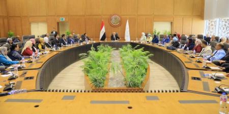 وزير التعليم يعلن إطلاق المرحلة الرابعة لتنمية مهارات اللغة العربية والأولى لتنمية مهارات الحساب - تواصل نيوز
