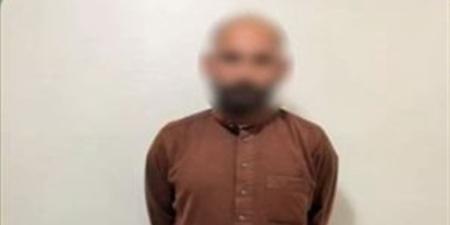 أبويا اتقبض عليه واقتحموا البيت، مفاجأة مدوية وراء فيديو طوخ وضبط صاحبه الهارب من المراقبة - تواصل نيوز