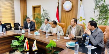 الإسكان تبحث سرعة إنهاء إجراءات توفيق الأوضاع للأراضي بالمدن الجديدة - تواصل نيوز