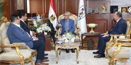 محافظ بني سويف يبحث مع النواب مشروعات المياه والصرف.. 17 كيلومترًا من الشبكات جاهزة للتشغيل - تواصل نيوز