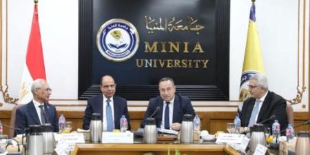 وزير التعليم العالي يترأس اجتماع المجلس الأعلى للجامعات بجامعة المنيا - تواصل نيوز