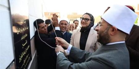 بتكلفة 4.4 مليون جنيه، وزير الأوقاف ومحافظ الوادي الجديد يفتتحان مسجد عمر بن عبد العزيز - تواصل نيوز