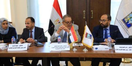 الضرائب العقارية توفر دعمًا فنيًا للممولين داخل الغرفة التجارية بالإسكندرية - تواصل نيوز