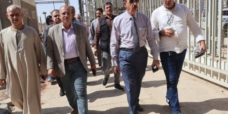 محافظ سوهاج يعلن عودة الكهرباء للمستشفيات في 4 مراكز بعد حريق محطة بيت داوود - تواصل نيوز