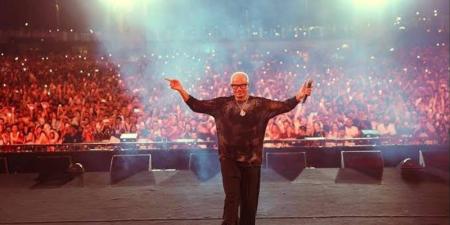 عمرو دياب من حفله في مول مصر: أنا عمري ما دخلت مول في حياتي (فيديو) - تواصل نيوز