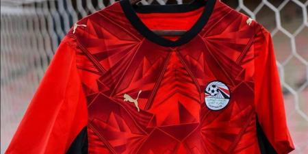 منتخب مصر بالقميص بالأحمر وجنوب السودان بالأبيض - تواصل نيوز