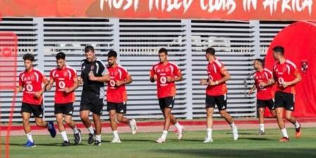 الأهلي يصعد 7 لاعبين من قطاع الناشئين لتعويض غياب الدوليين - تواصل نيوز