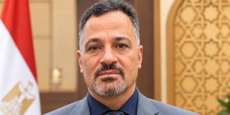 ندب الدكتور وليد أبو العينين للقيام بعمل رئيس الإدارة المركزية للشؤون الإدارية بالأزهر - تواصل نيوز