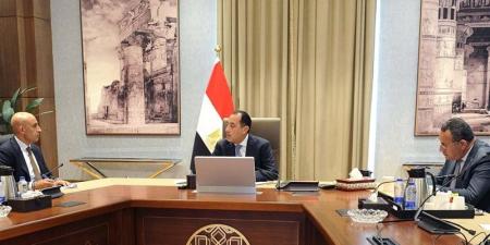 الأسئلة الصعبة على طاولة الحكومة، مدبولي يبدأ استعدادات مؤتمر أكتوبر من التعليم - تواصل نيوز