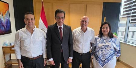 الخارجية تنجح في الإفراج عن طبيب مصري كان محتجزًا في المالديف وتسهل عودته إلى أرض الوطن - تواصل نيوز