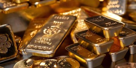الذهب يتراجع ويتجه لخسارة شهرية - تواصل نيوز