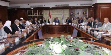 محافظ بني سويف يوجه بتركيز الإنفاق على المشروعات ذات الأولوية ومتابعة تنفيذ الخطة الاستثمارية 2026/2027 - تواصل نيوز