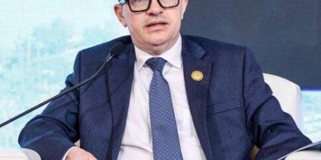 وزير التخطيط يلتقي قيادات مؤسسة «فيتش» الدولية ويؤكد الاقتصاد المصري يحقق نموا بـ5.1% - تواصل نيوز
