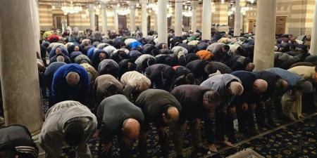 أمين الفتوى يوضح ضوابط دخول المسجد بالحذاء (فيديو) - تواصل نيوز