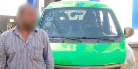 ضبط سائق بالمنوفية بعد قيادته برعونة وفتح الباب أثناء السير - تواصل نيوز