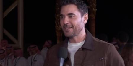 أحمد عز ومنة شلبي في إستوديو مصر من أجل فيلم "فرقة الموت" - تواصل نيوز