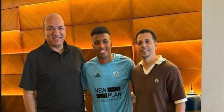 عبد الرحمن شيكا: كنت قريبا من الزمالك وحلم أي لاعب ارتداء القميص الأبيض - تواصل نيوز