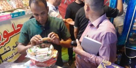 ضبط 22 طن مواد غذائية ولحوم و23 ألف لتر وقود في حملة تموينية بأسيوط - تواصل نيوز