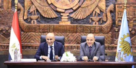 وزير التعليم ومحافظ الغربية يتابعان انتظام الدراسة والانضباط بالمدارس - تواصل نيوز