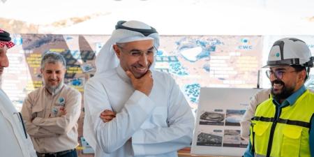 78 مشروعًا بـ 4.5 مليارات ريال.. العبدالكريم يتفقد مشاريع المياه في عسير - تواصل نيوز