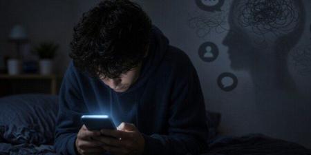 الإفراط في استخدام الشاشات يرتبط بالاكتئاب واضطرابات النوم.. مراجعة علمية تحذر من المخاطر - تواصل نيوز
