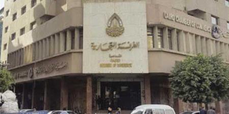 رئيس شعبة الملابس الجاهزة بالغرفة التجارية .. لا زيادة فى أسعار الملابس الشتوية الموسم الحالى - تواصل نيوز