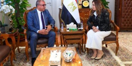 منال عوض ورئيس معهد التخطيط القومي يشهدان توقيع بروتوكول تعاون لتأهيل كوادر الإدارة المحلية - تواصل نيوز