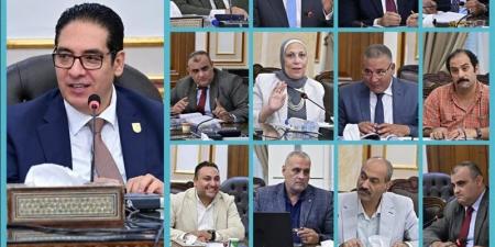 رئيس جامعة القاهرة يبحث تطوير صندوق الزمالة وتعظيم موارده ومزاياه لصالح أعضاء هيئة التدريس والعاملين - تواصل نيوز