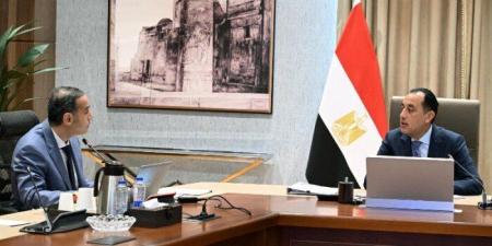 مصر.. رئيس الوزراء يبحث مع رئيس الهيئة العامة للرقابة المالية مستجدات الأنشطة المالية غير المصرفية - تواصل نيوز