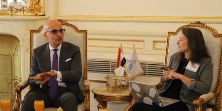 اعتماد دولي جديد.. صيدلة عين شمس تستقبل فريق مراجعة للتحقق من جودة برامجها - تواصل نيوز
