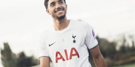 مرموش يقترب من قيادة هجوم توتنهام أمام مانشستر يونايتد بعد تألقه مع منتخب مصر - تواصل نيوز