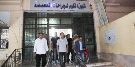 محافظ المنوفية يتفقد مستشفى شبين الكوم للجراحات ويصرف 70 ألف جنيه مكافآت للأطقم الطبية - تواصل نيوز