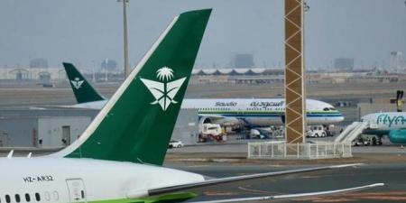 السعودية تمدد تعليق العمليات بمطار الملك خالد في الرياض بعد هجوم أسفر عن قتلى ومصابين - تواصل نيوز