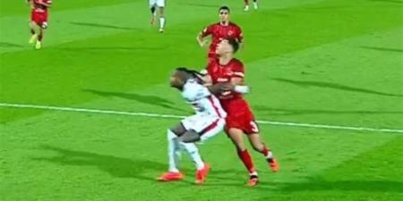 خبير تحكيمي أوروبي: لا توجد ركلة جزاء للزمالك في لقطتي داري ومروان وسقوط شيكو مبالغ فيه - تواصل نيوز