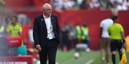 الاتحاد العراقي يجدد الثقة بالمدرب الأسترالي أرنولد - تواصل نيوز