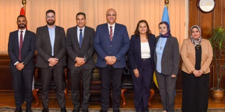 محافظ الإسكندرية يبحث مع الجهاز القومي للاتصالات حماية الأطفال من مخاطر الإنترنت - تواصل نيوز