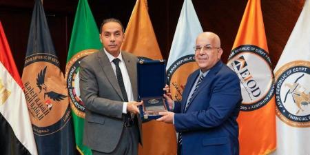 رئيس هيئة الرقابة المالية يستقبل المدير العام لسلطة رقابة التمويل الصغير التونسية - تواصل نيوز