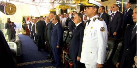 شاهد.. الرئيس السيسي يشهد حفل تخرج دفعة جديدة من طلبة أكاديمية الشرطة (بث مباشر) - تواصل نيوز