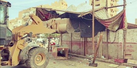حملات مكبرة لرفع الإشغالات ومراجعة تراخيص المحال بالقوصية في أسيوط - تواصل نيوز