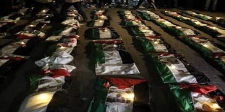غزة تودع جثامين 75 ضحية انتُشلت من تحت الأنقاض بعد نحو 3 سنوات - تواصل نيوز