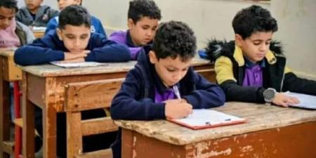 «التعليم»: انطلاق امتحانات شهر أكتوبر 2026 لطلاب صفوف النقل - تواصل نيوز
