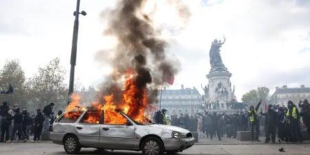 احتجاجات فرنسا تتحول إلى أعمال شغب ونهب.. توقيف 1200 شخص وإصابة 150 شرطيًا - تواصل نيوز