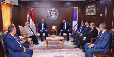 محافظ دمياط يستقبل رئيس قطاع الحسابات بوزارة المالية لتطوير المنظومة - تواصل نيوز