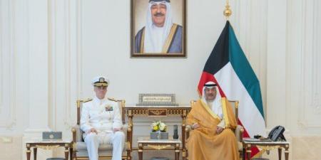الكويت.. ولي العهد يستقبل نائب الأدميرال قائد القيادة المركزية للقوات البحرية الأمريكية - تواصل نيوز