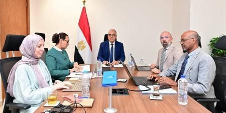 وزير الري يبحث التوسع في تحلية المياه لإنتاج الغذاء وتعزيز الأمن المائي - تواصل نيوز